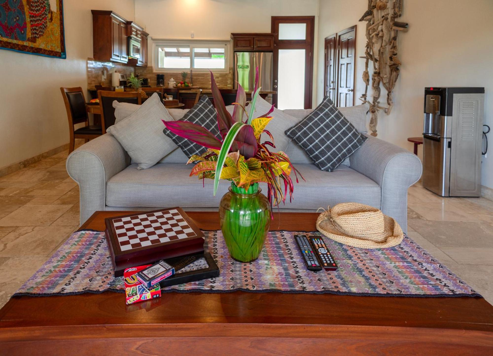 The Lodge At Jaguar Reef Hopkins Bagian luar foto